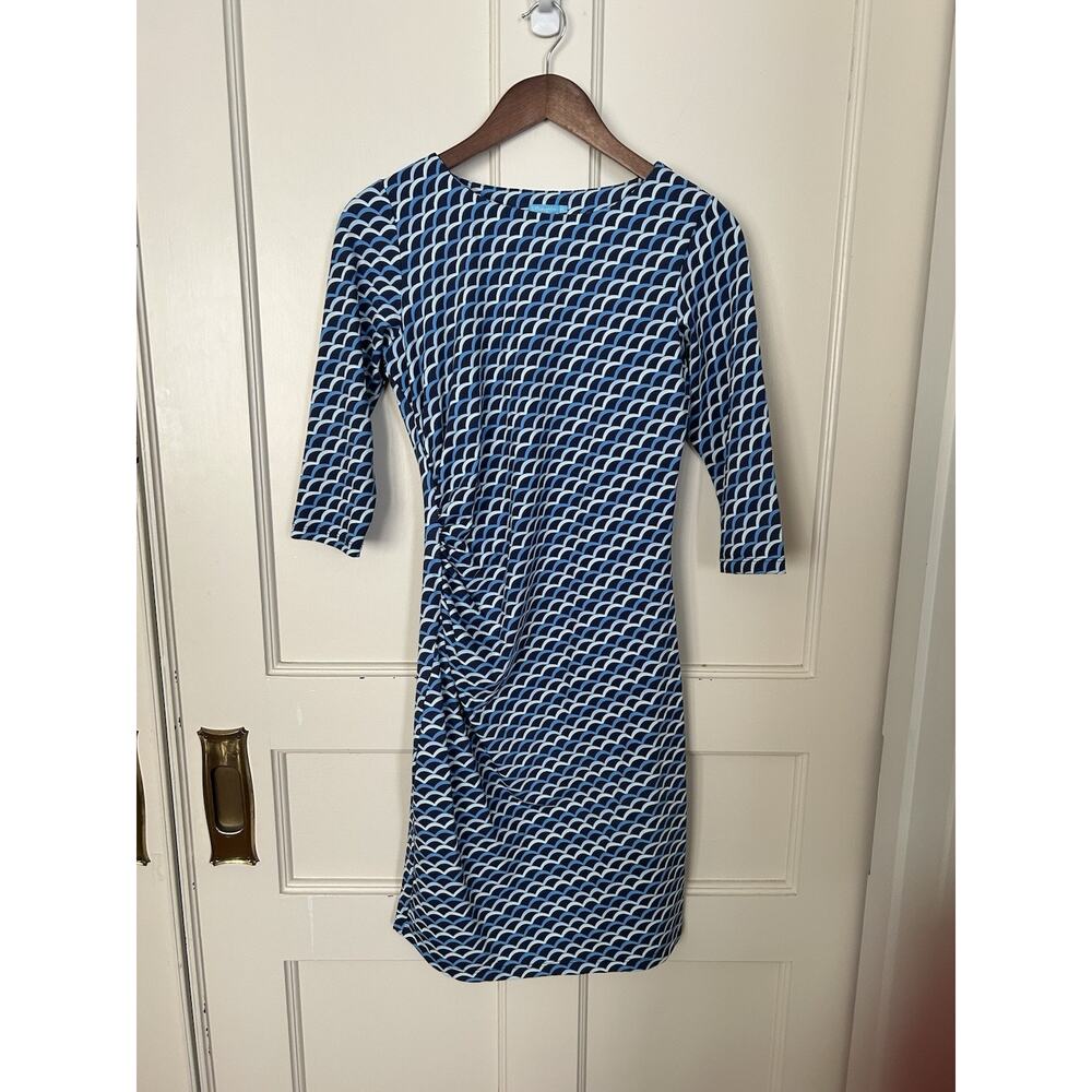 J. McLaughlin Wave Print Ruched Waist Sheath Dress Womens Size XS Blue Classic
